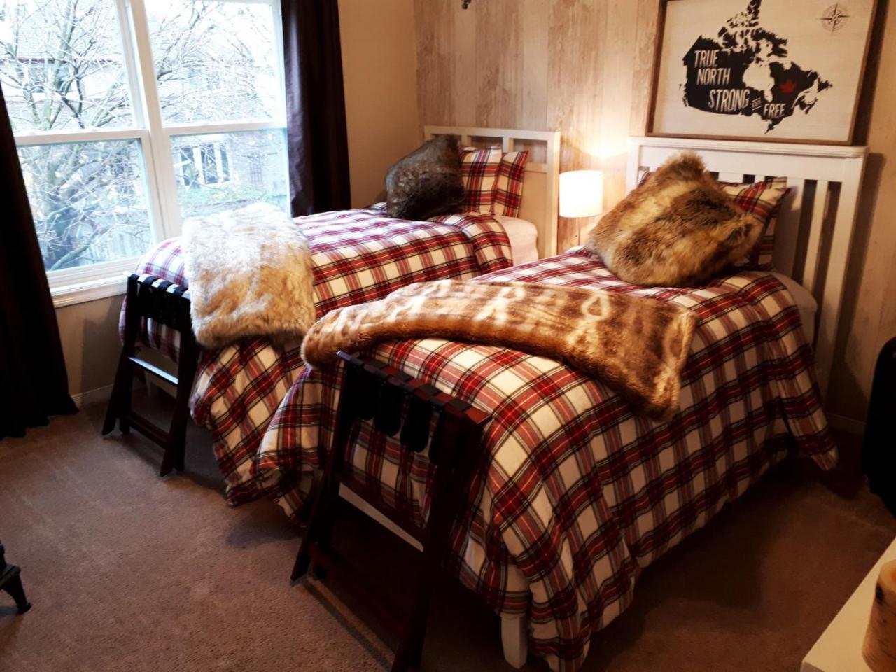 The Tartan House Bed & Breakfast Ajax Exteriér fotografie